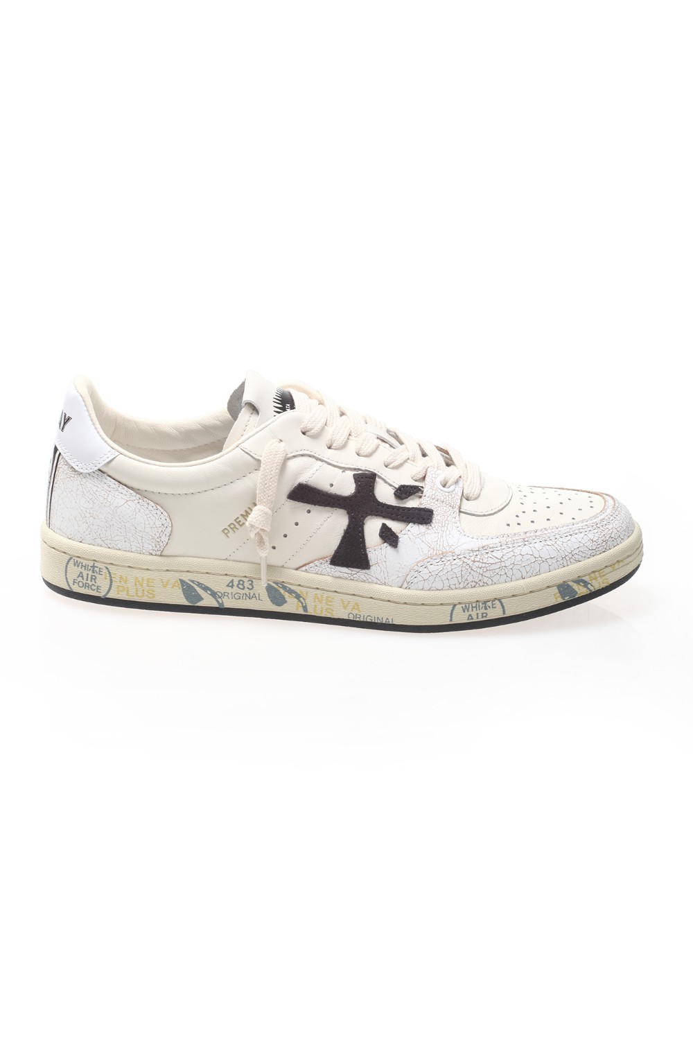 shop PREMIATA Saldi Scarpa: Premiata sneaker "Bskt Clay 6775".
Suola in gomma con profilo a cassetta.
Altezza Suola 2,5 cm.
Fusbet Interno 28,3 cm.
Composizione: suola: 80% gomma, 20% EVA; tomaia: 70% pelle di agnello, 25% pelle di vitello, 5% PU; fodera: 100% pelle di capra.
Made in Vietnam.. BSKTCLAY 6775-6775 number 6618391